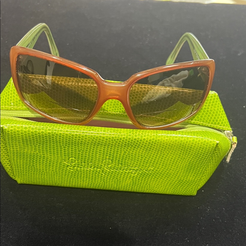 Lilly Pulitzer Sunglasses with 2.50 reader section, pink/green arms